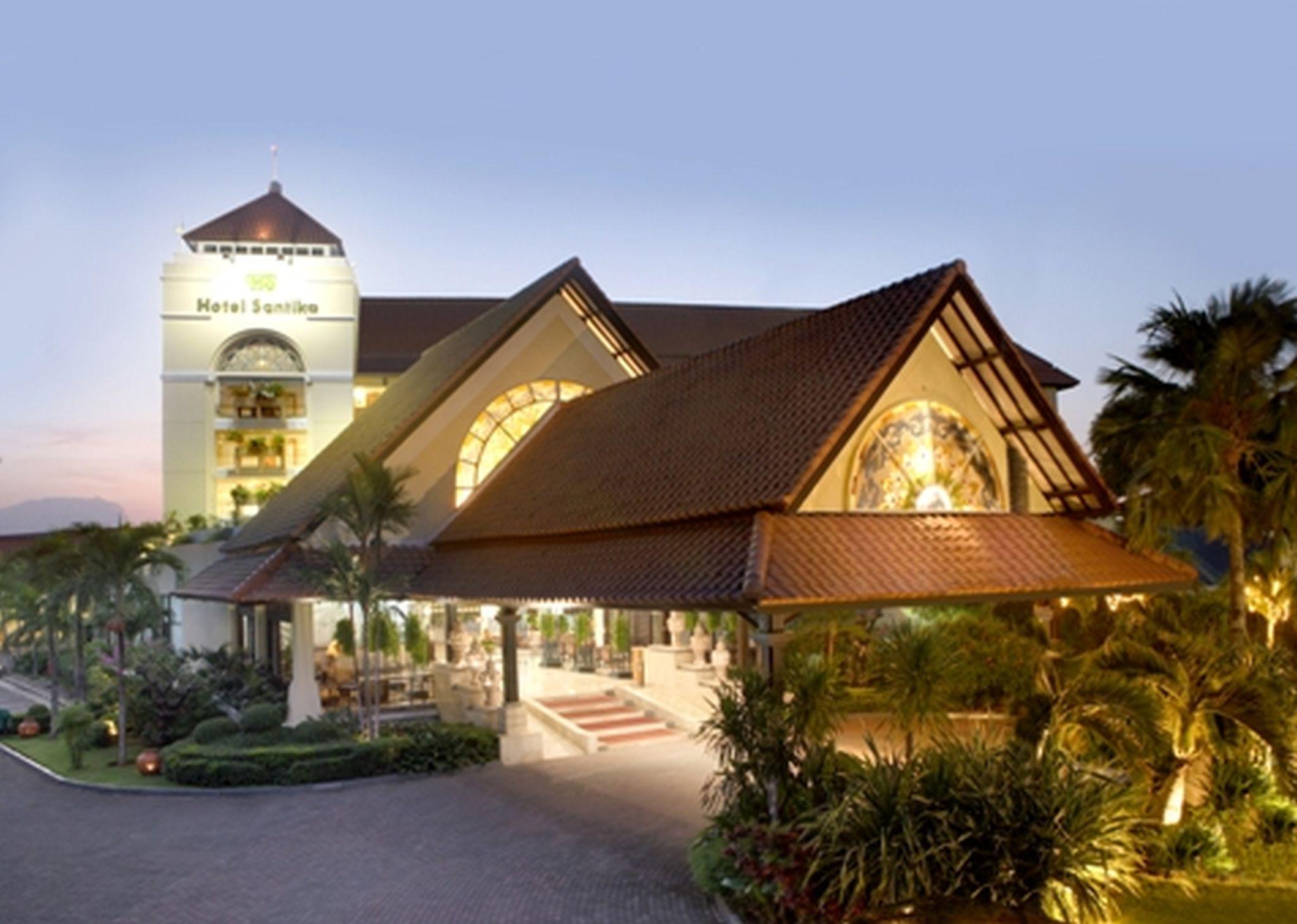 Hotel Santika Cirebon Exterior photo